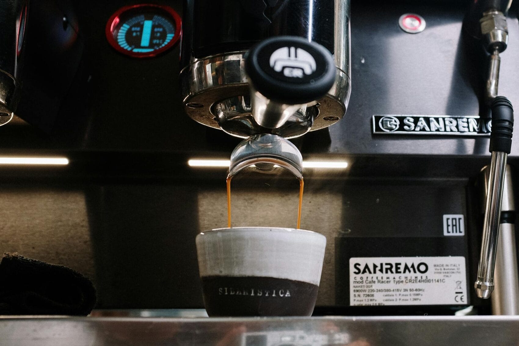 How to Choose the Best Espresso Machine for Home Use - The Mug Mentor blog 2